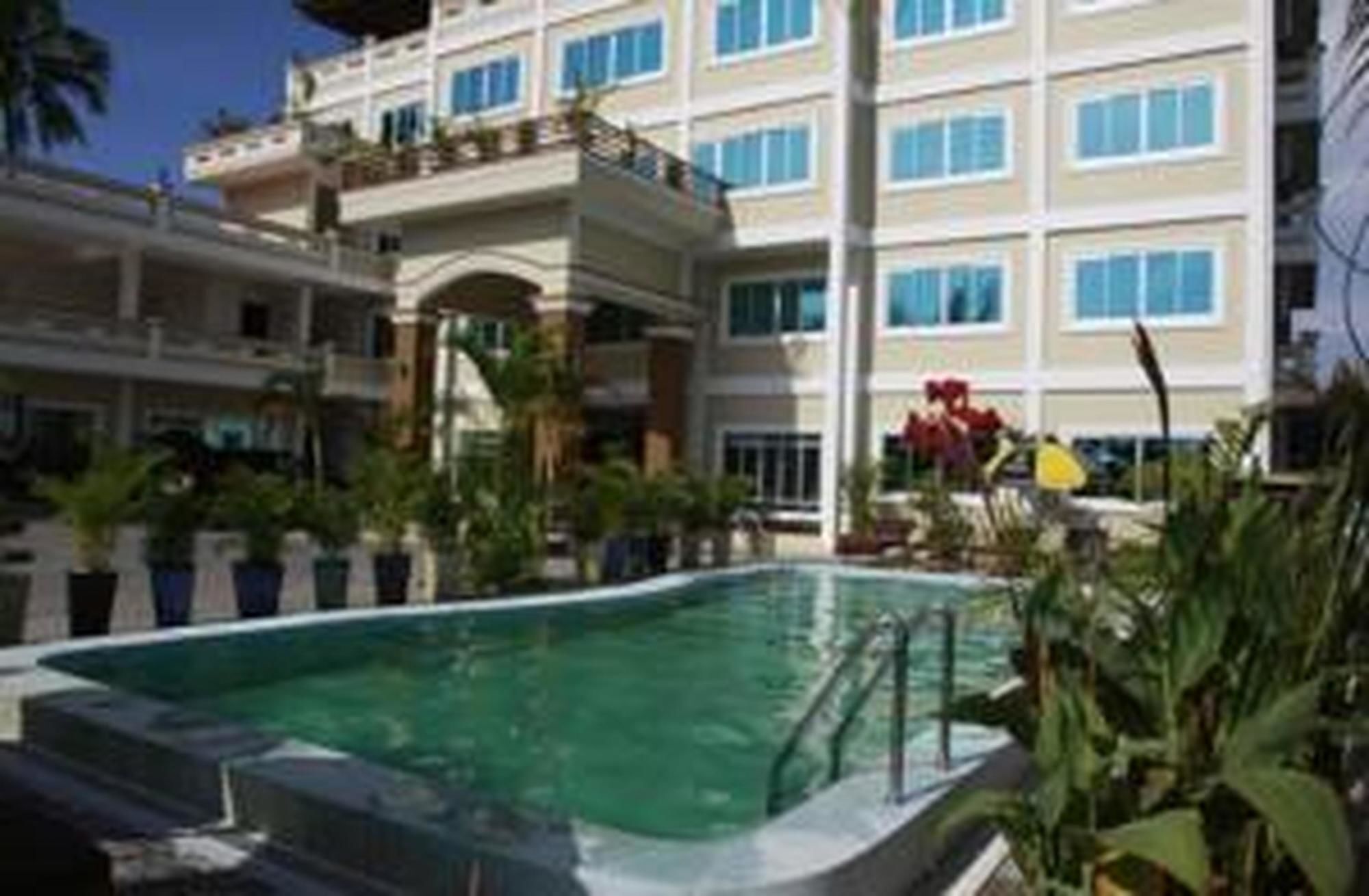 White Beach Hotel Σίχανουκβιλ Εξωτερικό φωτογραφία